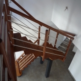 escalier-contemporain-tubes-inox