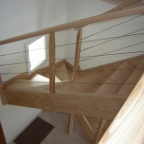 escalier-frene-et-fil-inox